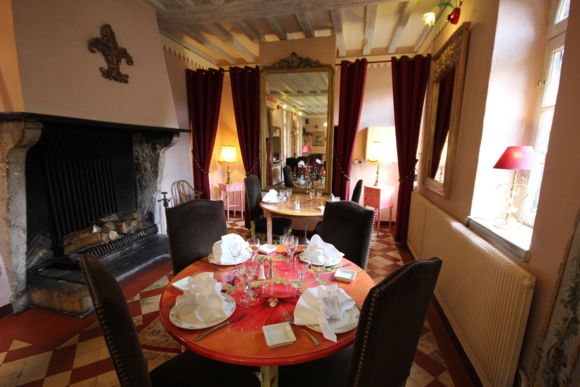 restaurant-la-ferte-saint-aubin-château-les-muids-le-skottowe-salle-2