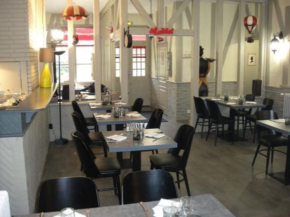 restaurant-la-ferte-saint-aubin-l-eau-a-la-bouche-salle