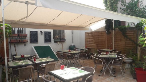 restaurant-la-ferte-saint-aubin-la-petite-auberge-terrasse