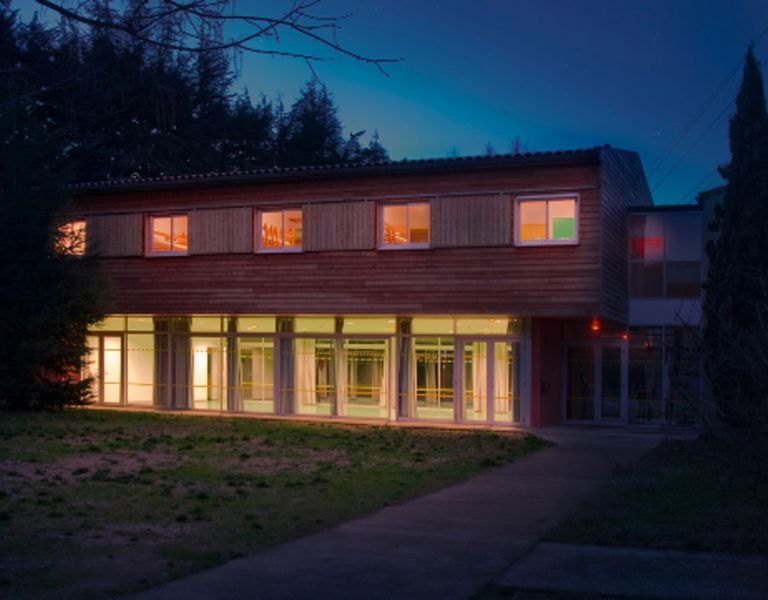 Le bâtiment bois de nuit - Val de l'Hort, 