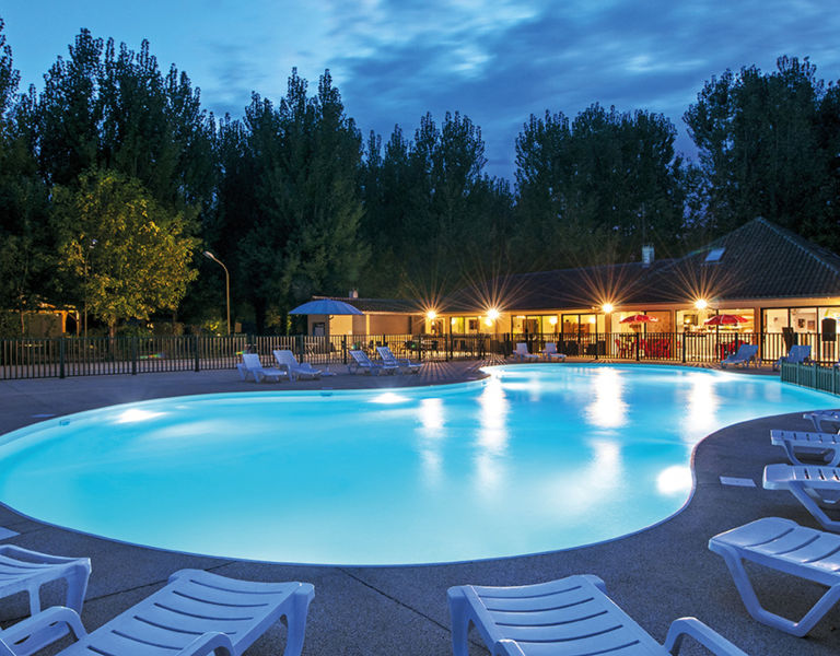piscine Camping les borgnes, 